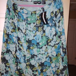 Blue floral pattern flowing skirt